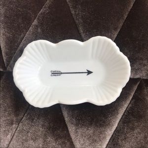 Rosanna Sweet Nothings Dish Arrow